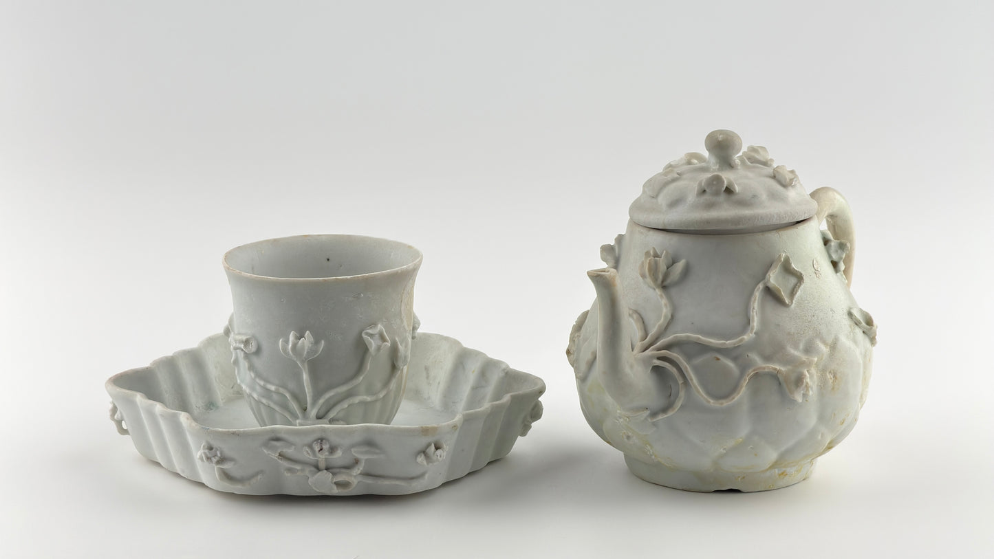 White with Overglaze Enamel Tea Set Circa 1725, Qing Dynasty, Yongzheng Reign