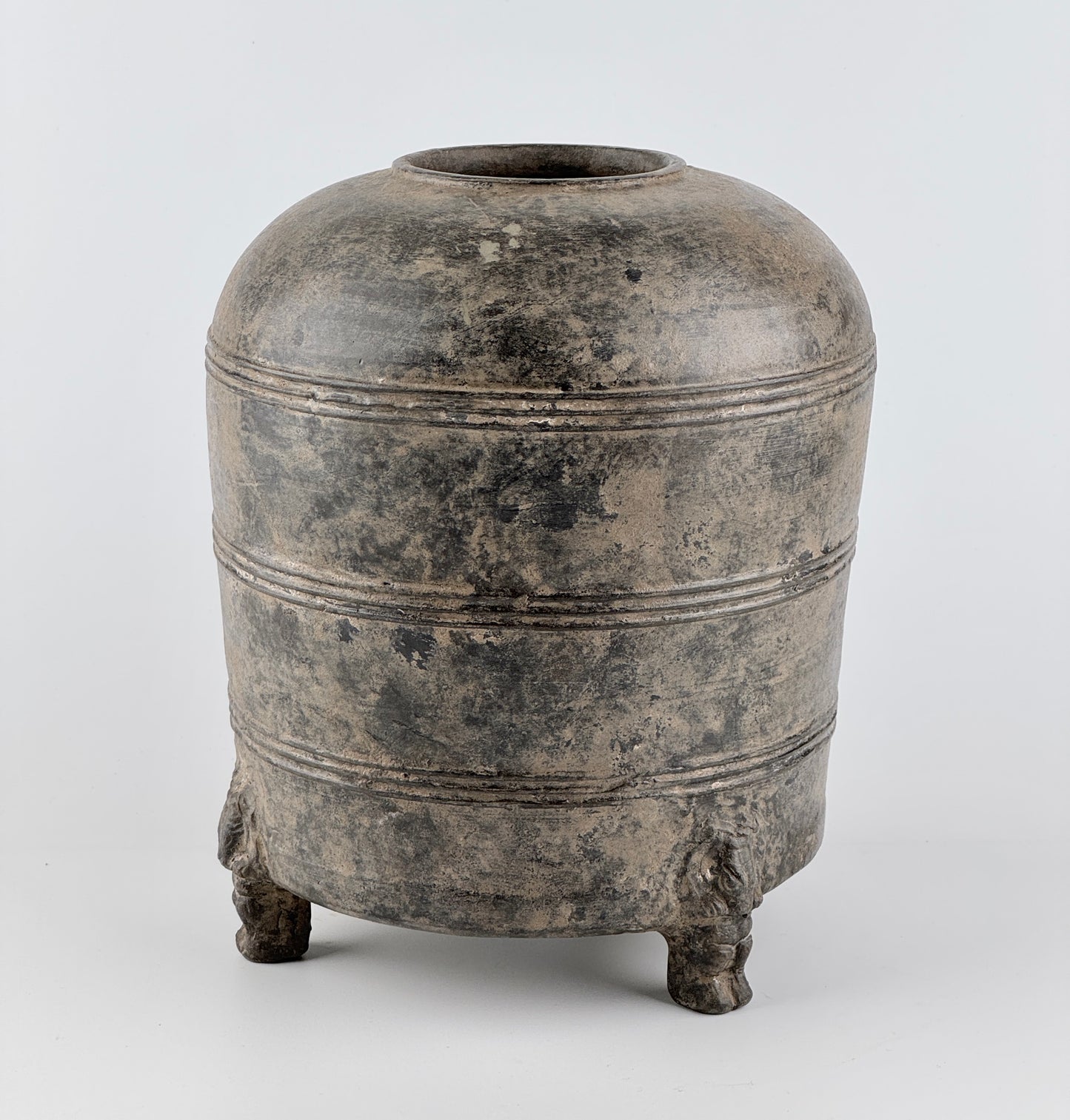 Grey Tripod Granary Jar, Han dynasty