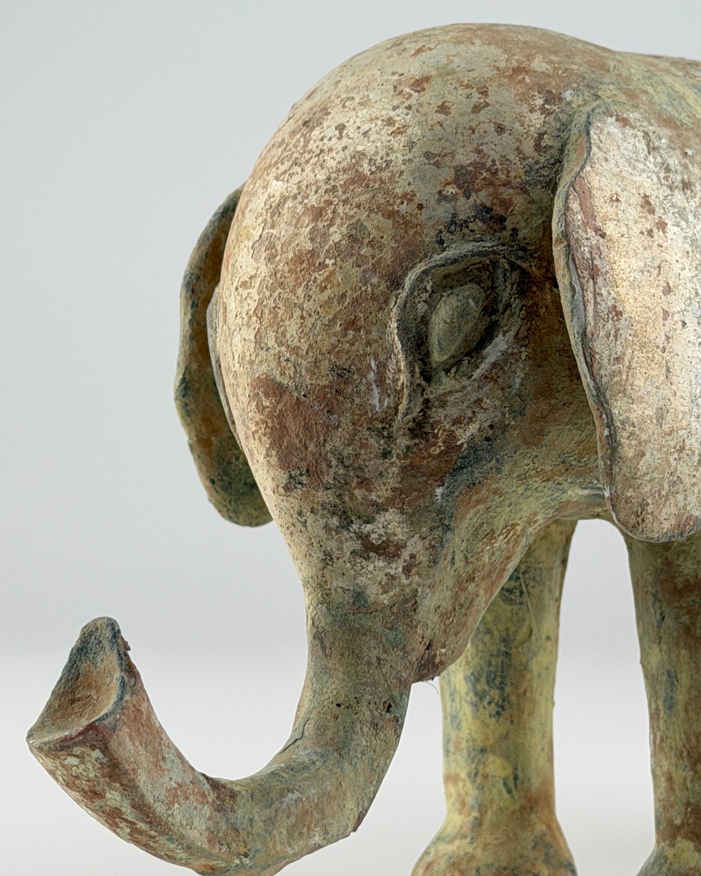 Green-Glazed Pottery Elephant, Han dynasty