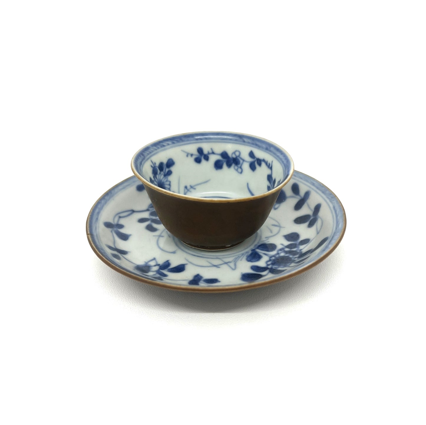 BLUE AND WHITE TEABOWL AND SAUCER SET CIRCA 1725, QING DYNASTY, YONGZHENG ERA