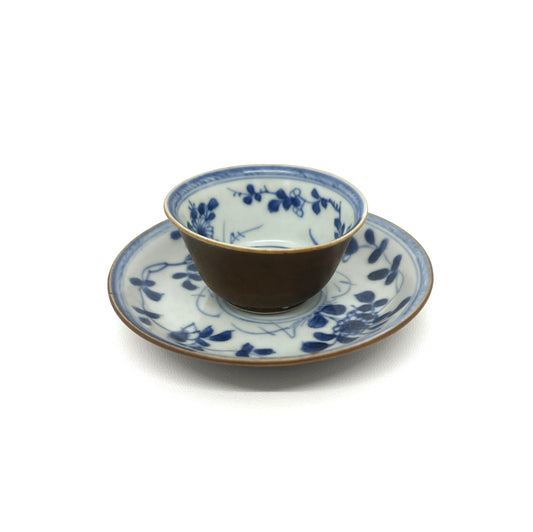 BLUE AND WHITE TEABOWL AND SAUCER SET CIRCA 1725, QING DYNASTY, YONGZHENG ERA