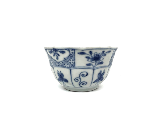 BLUE AND WHITE TEABOWL CIRCA 1725, QING DYNASTY, YONGZHENG REIGN