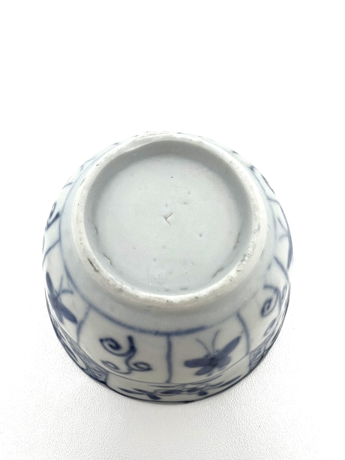 BLUE AND WHITE TEABOWL CIRCA 1725, QING DYNASTY, YONGZHENG REIGN