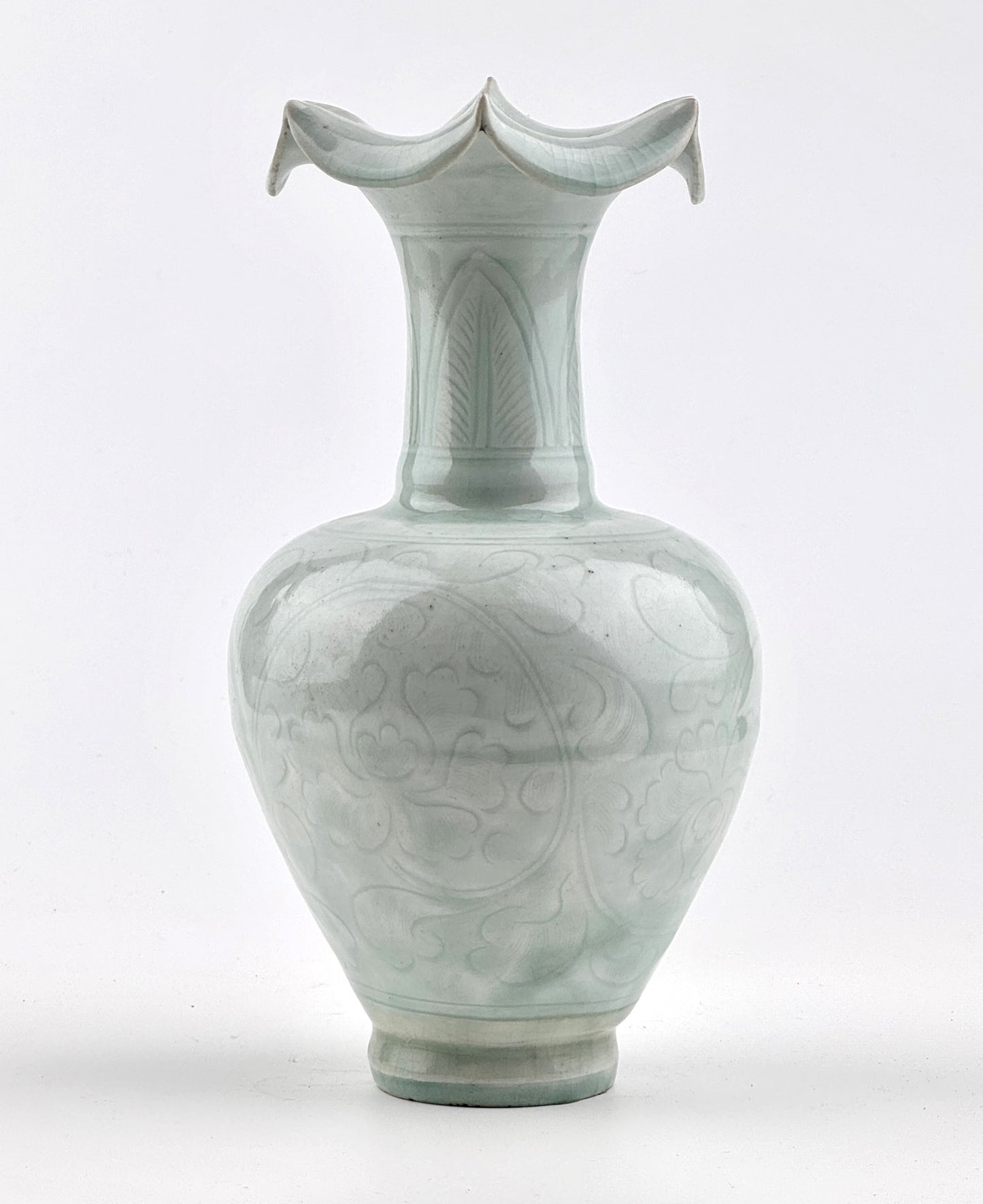 Carved Qingbai 'Chrysanthemum' Vase, Yuan Dynasty(13-14th century)