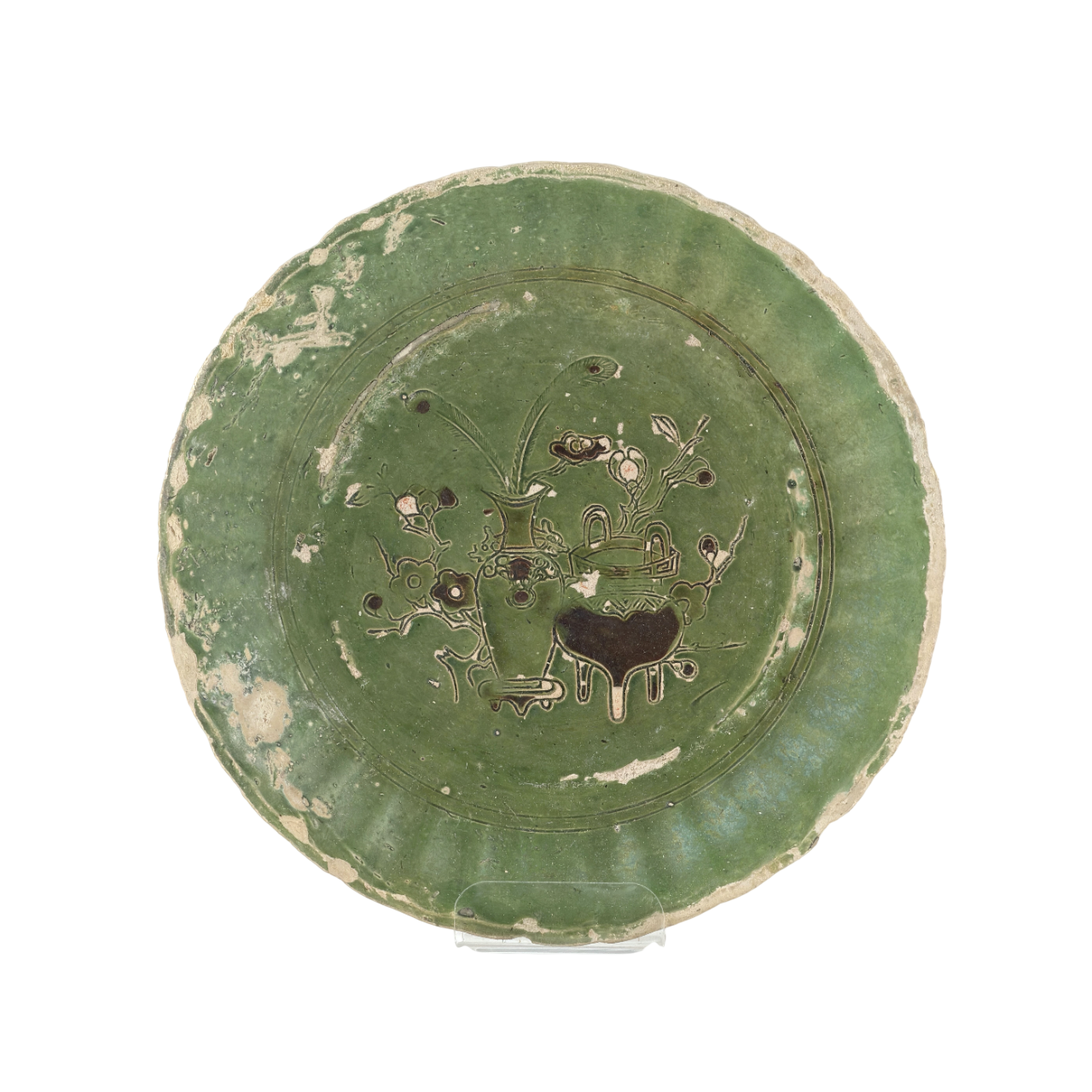 GREEN-GLAZED EARTHENWARE DISH CIRCA 1725, QING DYNASTY, YONGZHENG REIGN