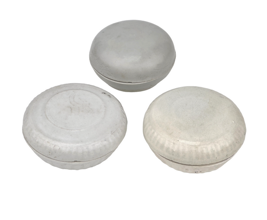 Three Small White-glazed Circular Boxes and Coveres, Qing Dynasty, Kangxi Era, Circa 1690