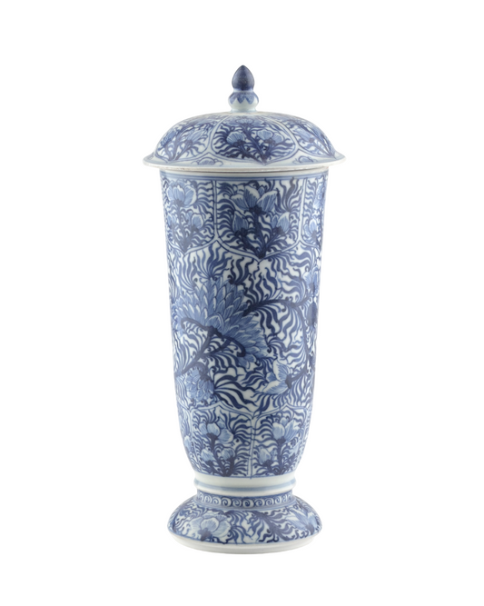 BLUE AND WHITE BEAKER, QING DYNASTY, KANGXI ERA, CIRCA 1690 (Vung Tau Ship)