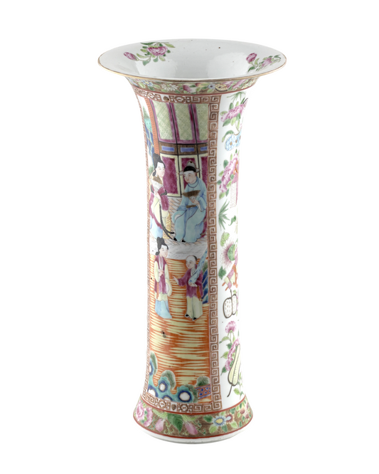 Rose Medallion Porcelain Vase, Late Qing-Republican Period