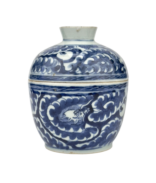 Blue and white Porcelain Covered Jar with Dragons amidst Clouds, Qing Period