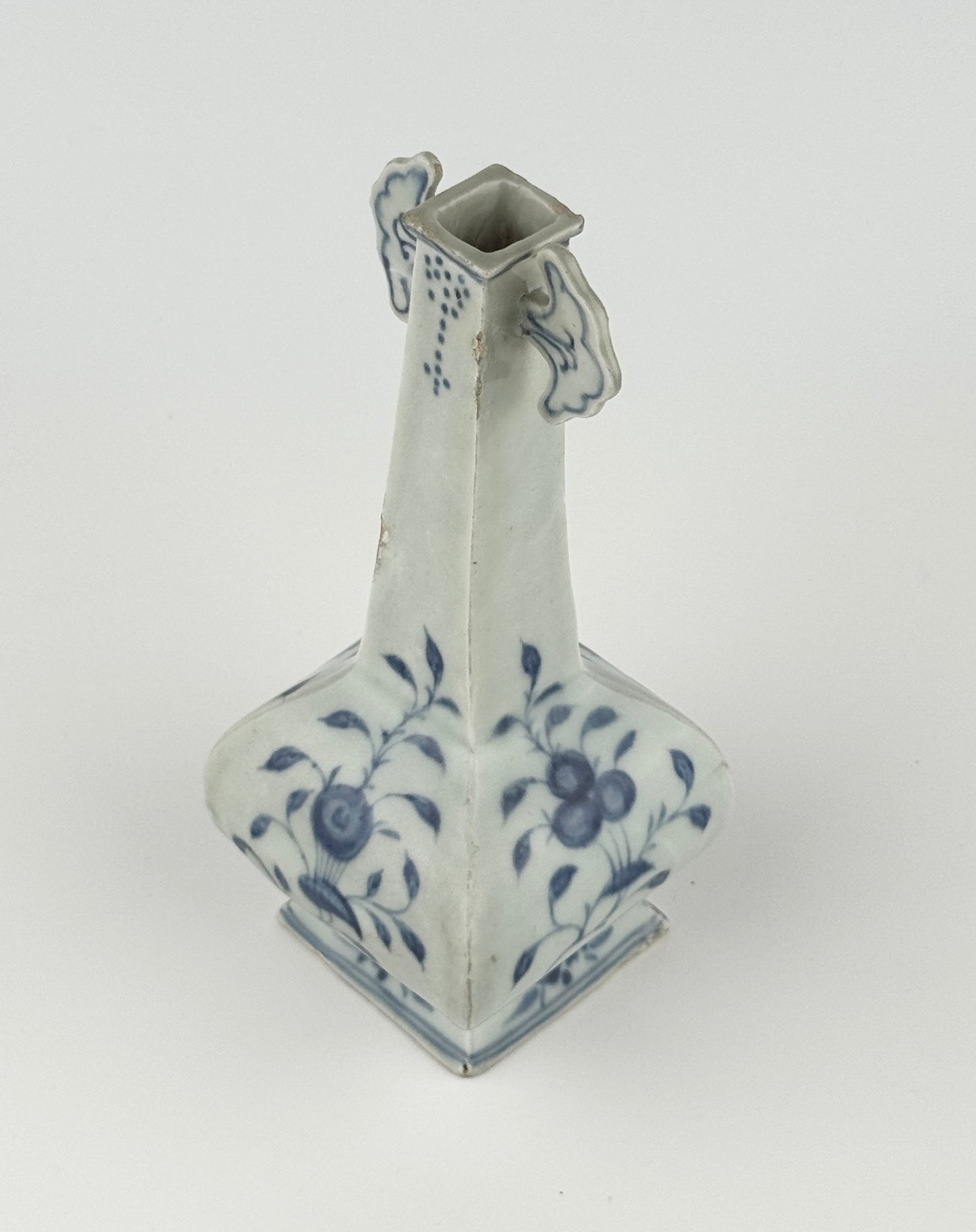 Four-Sided Blue and White Vase with Floral Scrolls, Ming-Qing Period