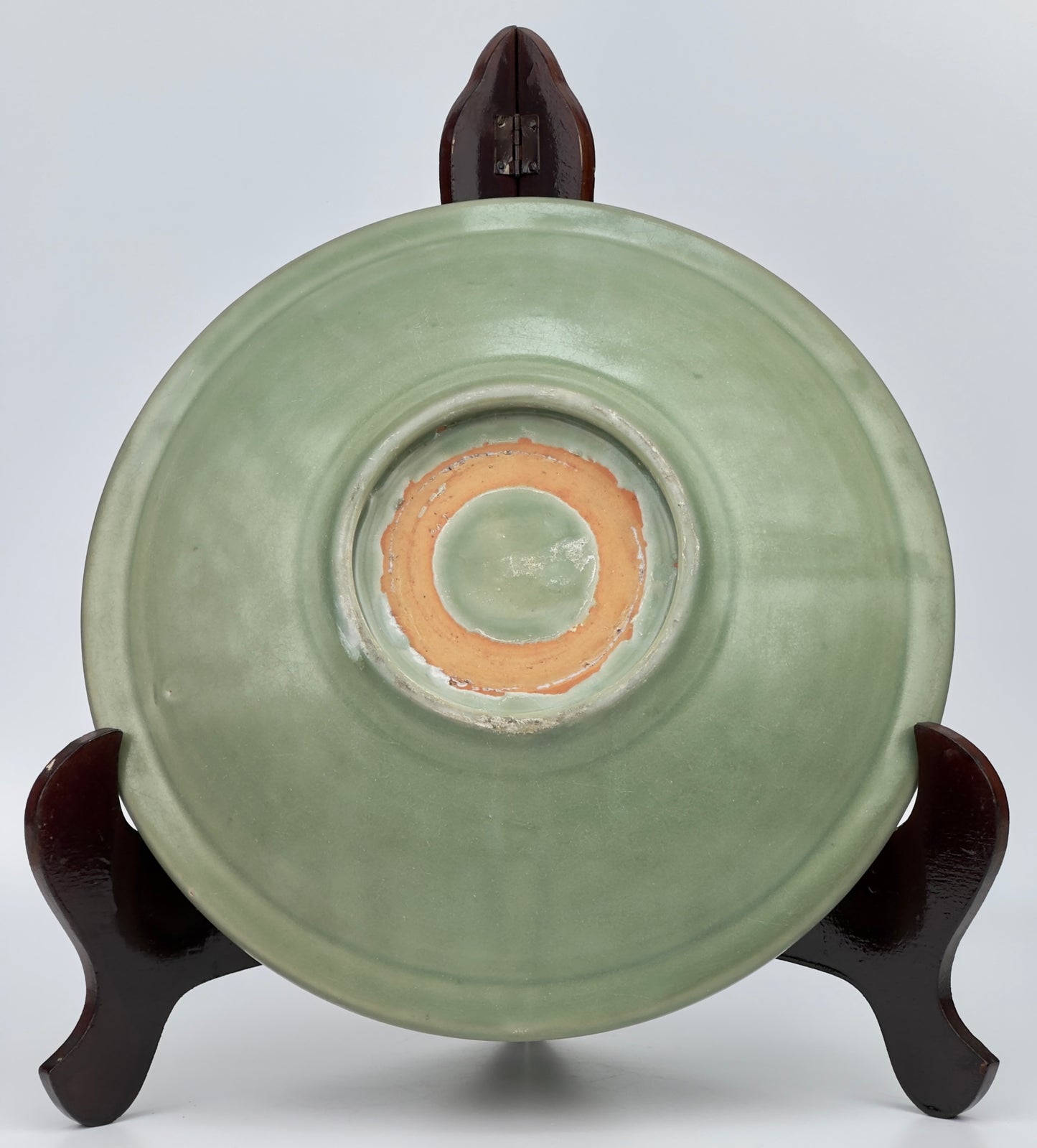 Large 'Longquan' Celadon Dish, Ming Dynasty, 15th century