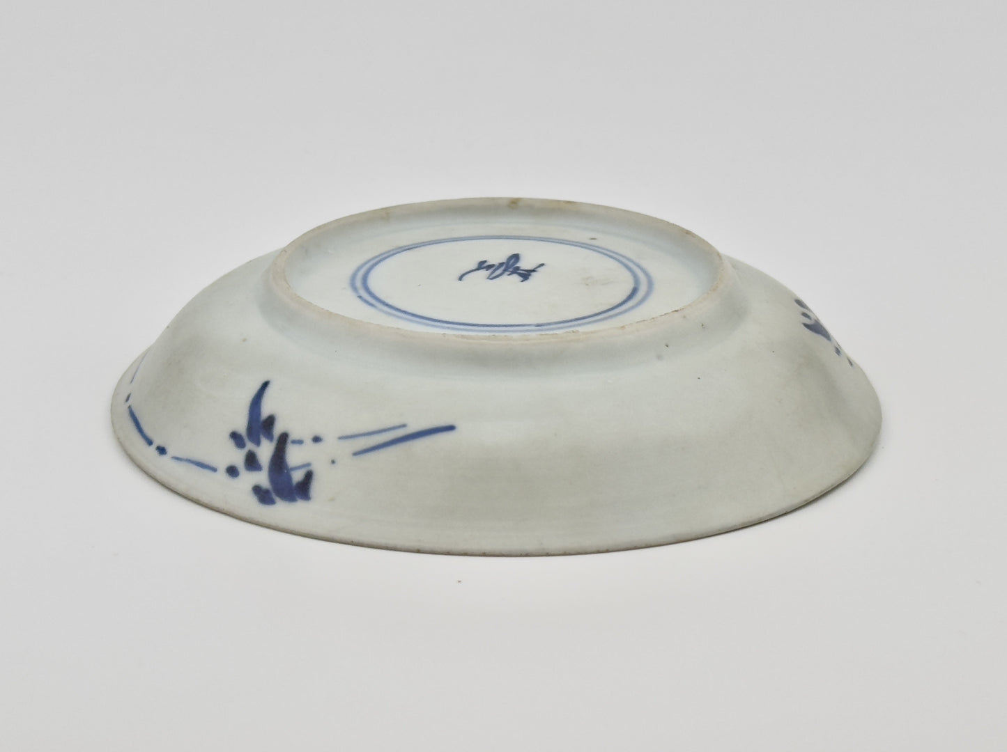 Blue and White Mid-Size Saucer, Qing Dynasty, Kangxi Era, Circa 1690