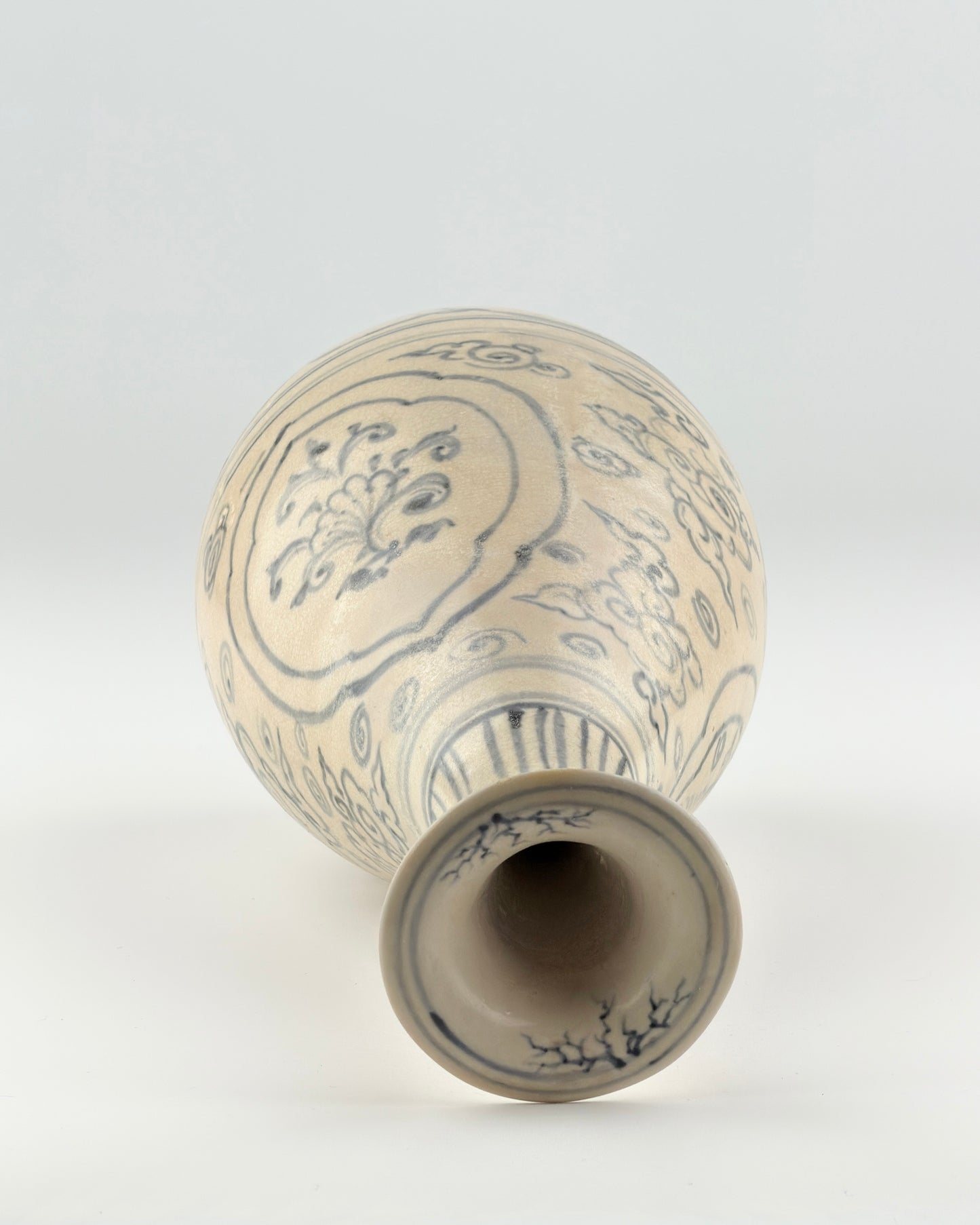 Annamese Stoneware With Cobalt Underglaze Blue, Hoi An Hoard, Late 15th Century, Le Dynasty