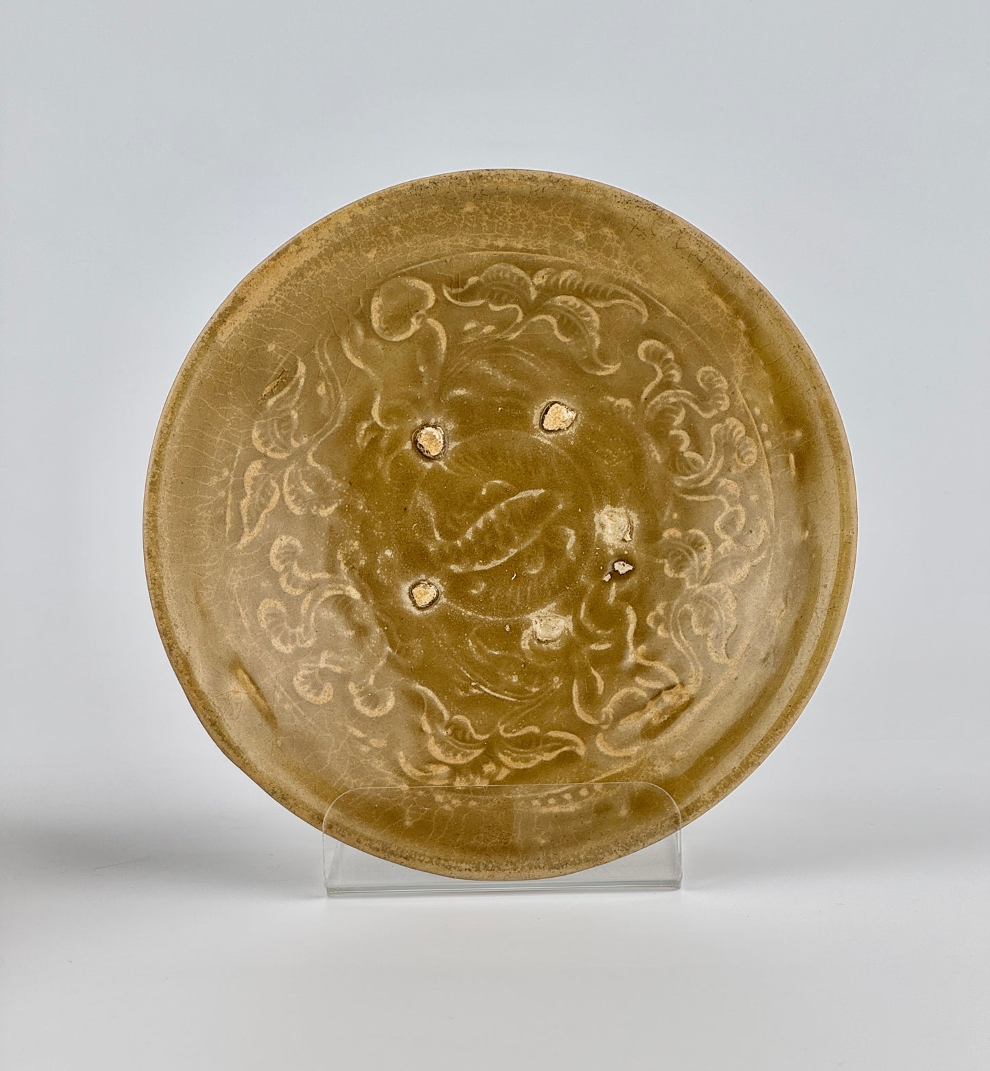 Rare Annamese Stoneware Bowls with olive green glaze, Vietnam, 14-15th century