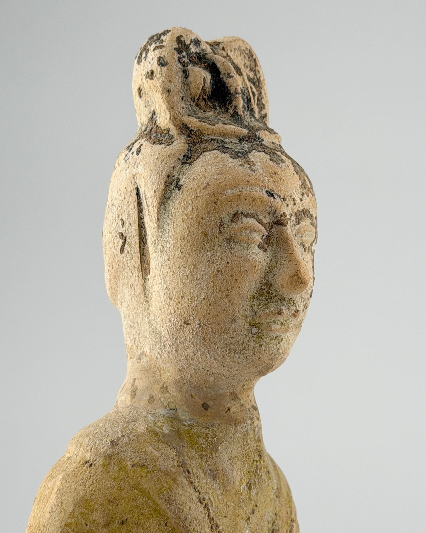 Two Straw-Glazed Pottery Figures of Court, Sui-Tang dynasty