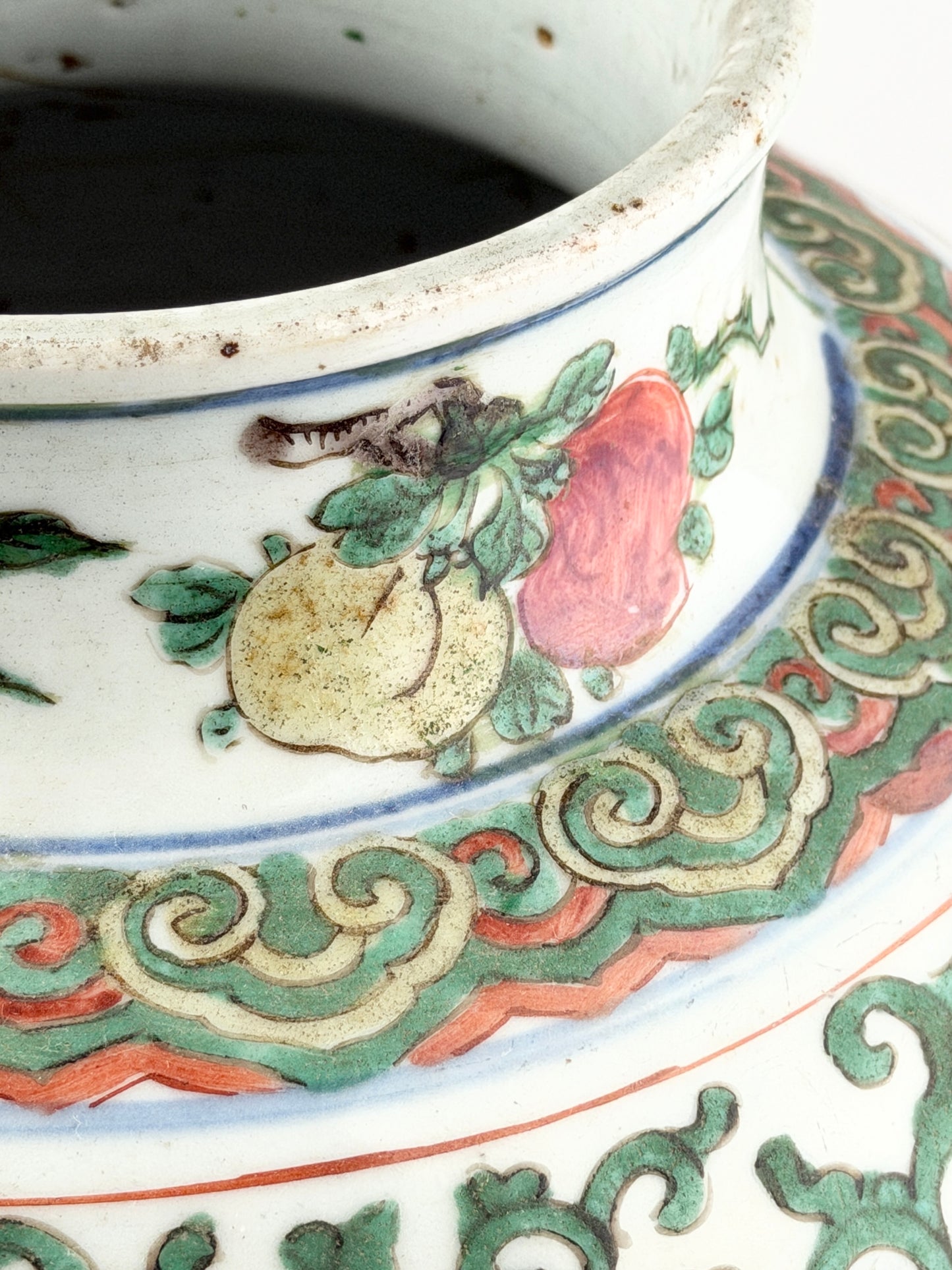 A Wucai 'Peony' Vase Transitional Period, 17th century, Transitional period(Ming Dynasty)