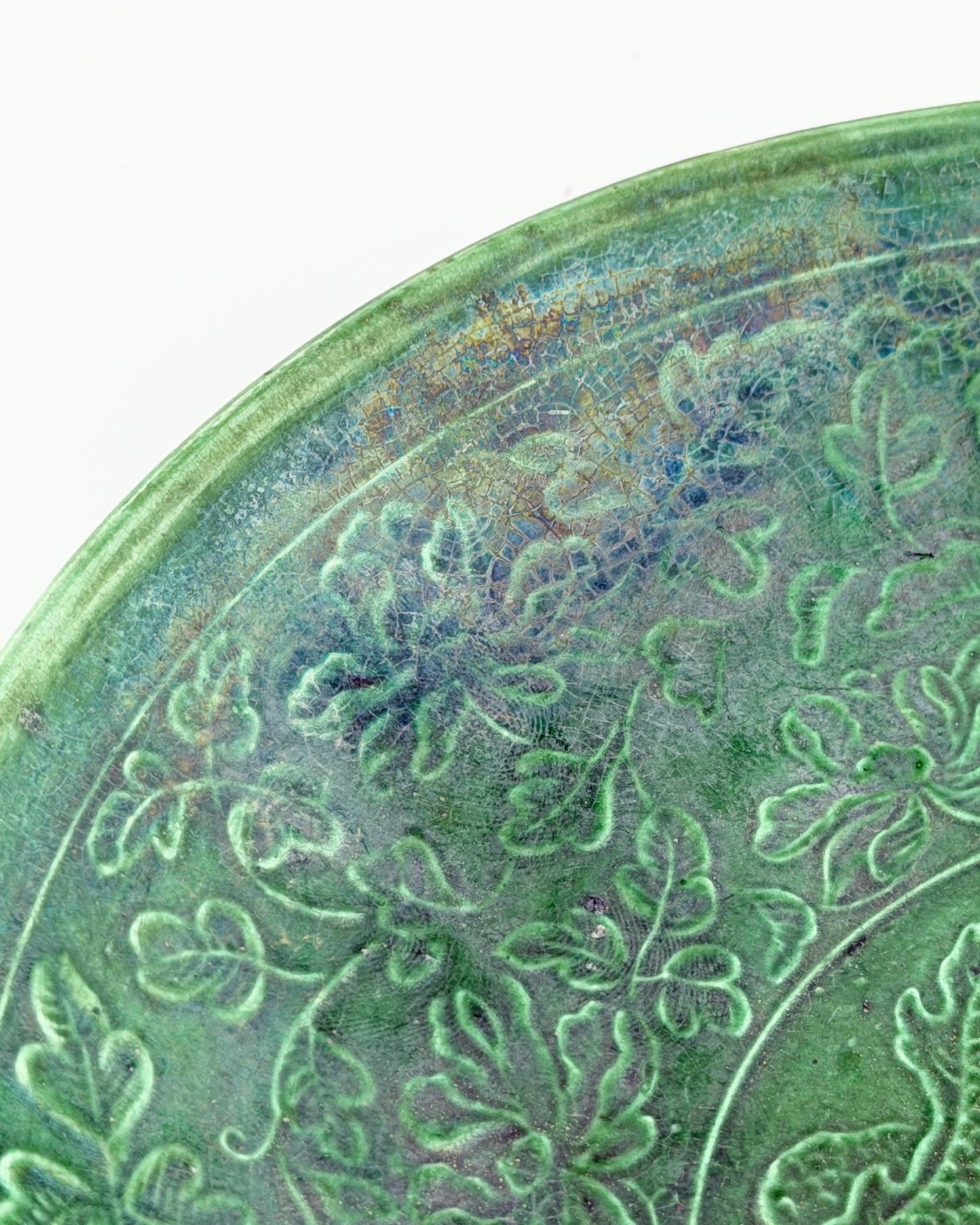 Rare Dingyao Green-Glazed Dragon Dish, Liao-Song Dynasty