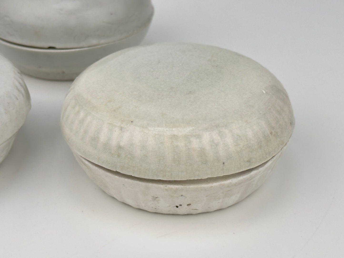 Three Small White-glazed Circular Boxes and Coveres, Qing Dynasty, Kangxi Era, Circa 1690