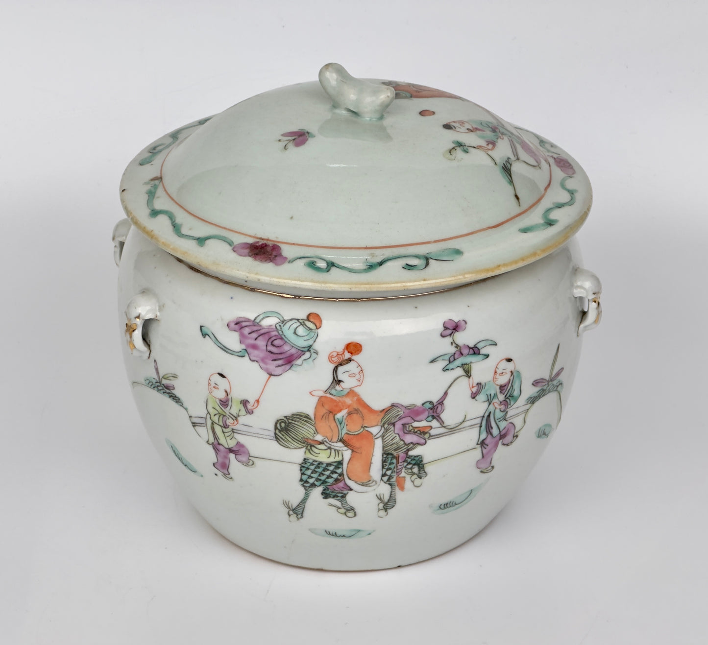 Chinese Famille Rose Porcelain Lidded Jar, Late Qing-Republic period