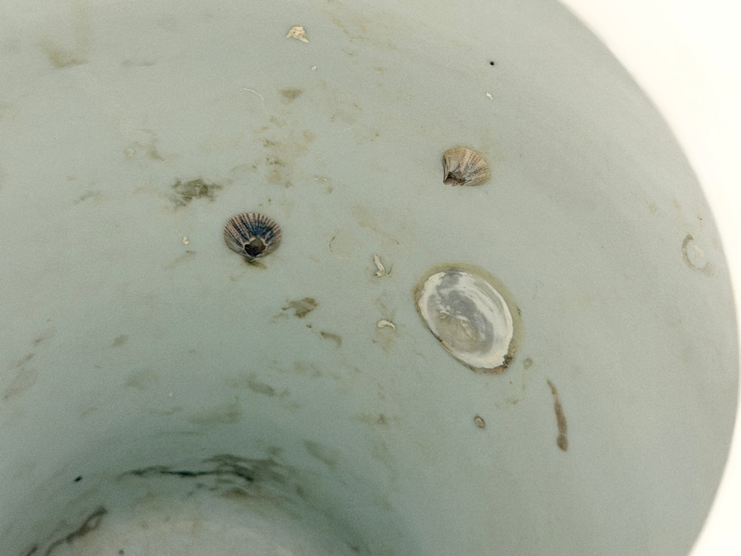 LARGE RARE BLUE AND WHITE BALUSTER VASE, QING DYNASTY, KANGXI, CIRCA 1690