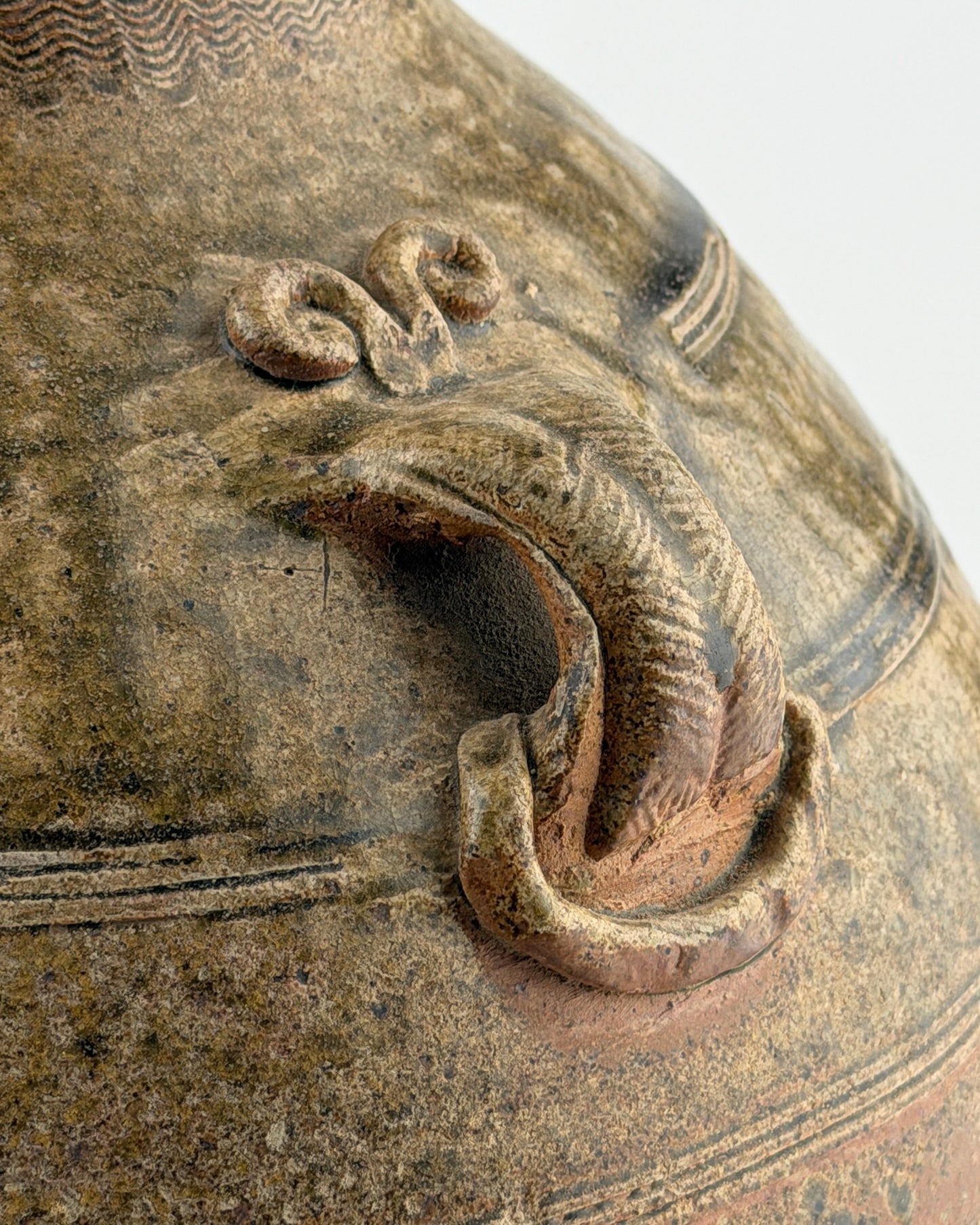 Yue Stoneware Jar(Hu Vessel), Han Dynasty