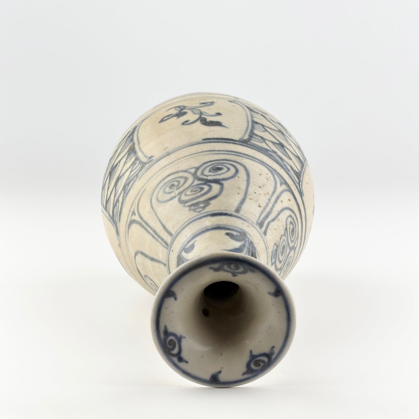 ANNAMESE STONEWARE WITH COBALT UNDERGLAZE BLUE, HOI AN HOARD, LATE 15TH CENTURY