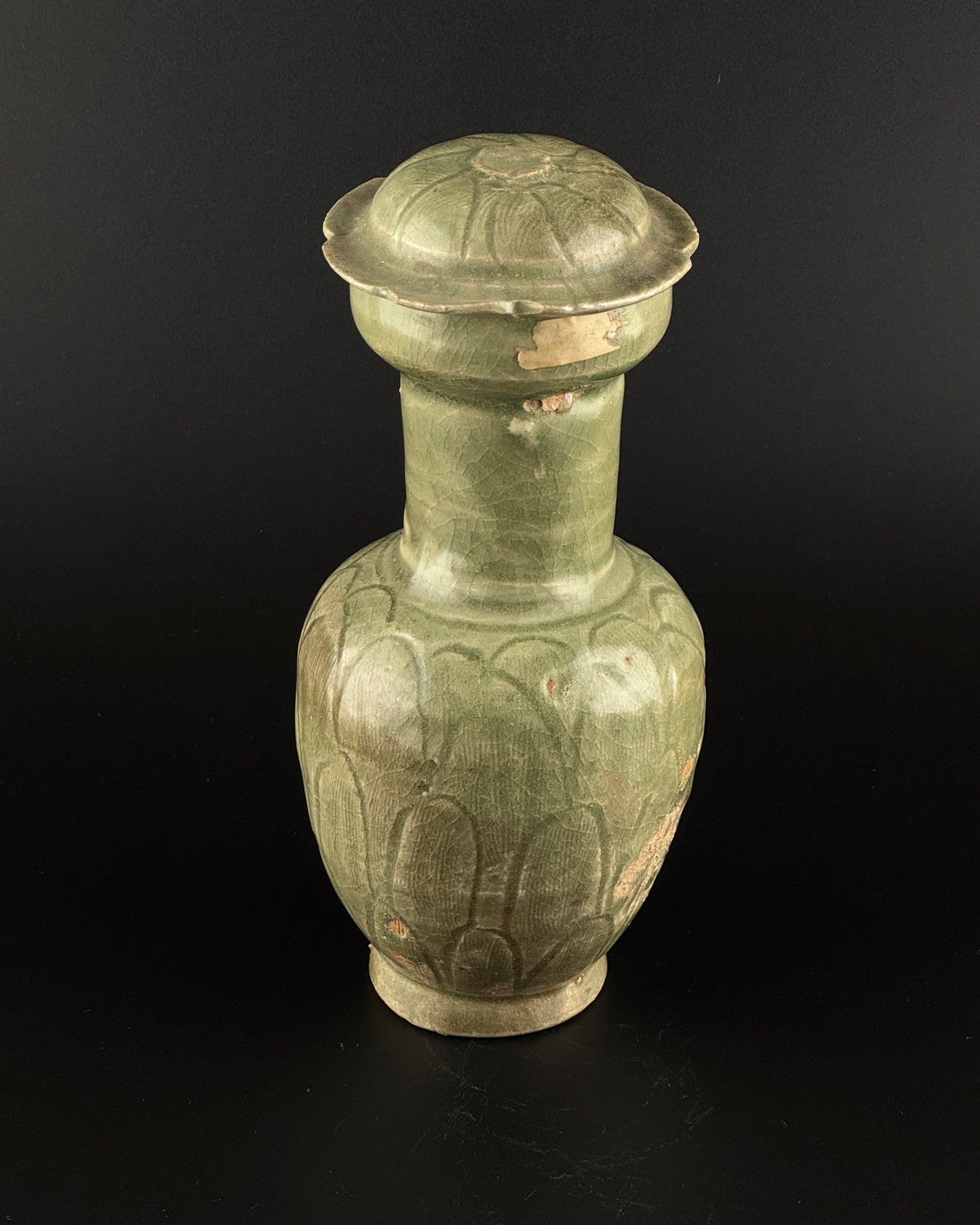 LONGQUAN CELADON 'LOTUS PETAL' JAR AND COVER, NORTHERN SONG DYNASTY(11th-12th century)