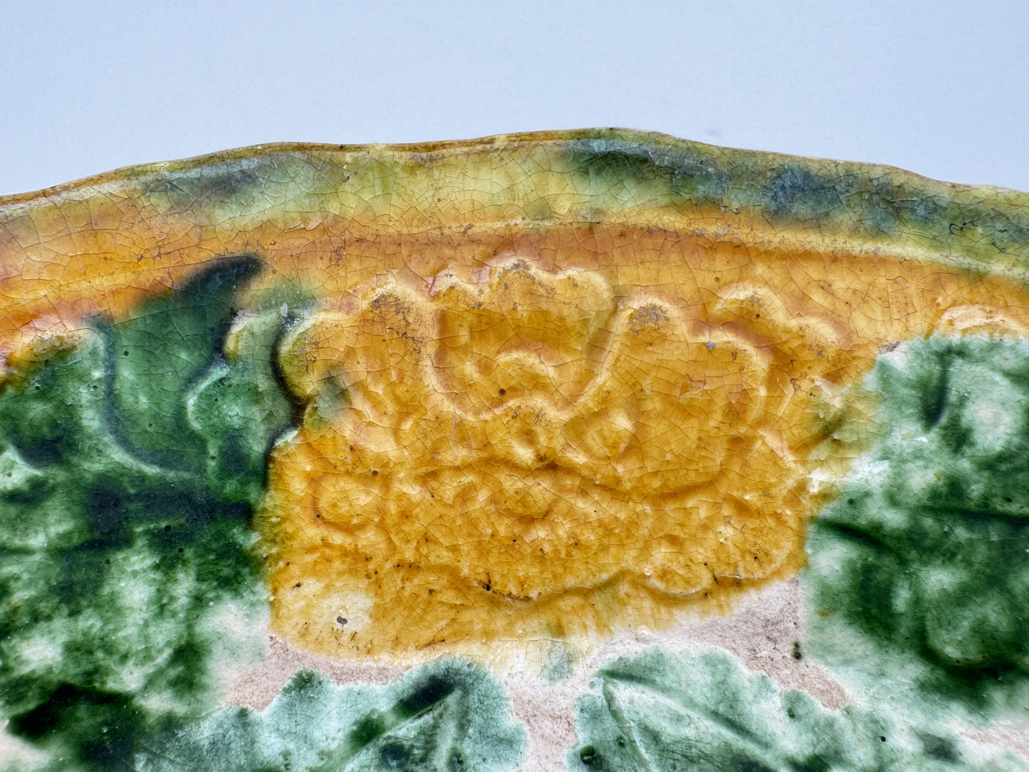 SANCAI-GLAZED ‘FLORAL’ DISH, LIAO DYNASTY(916-1125)