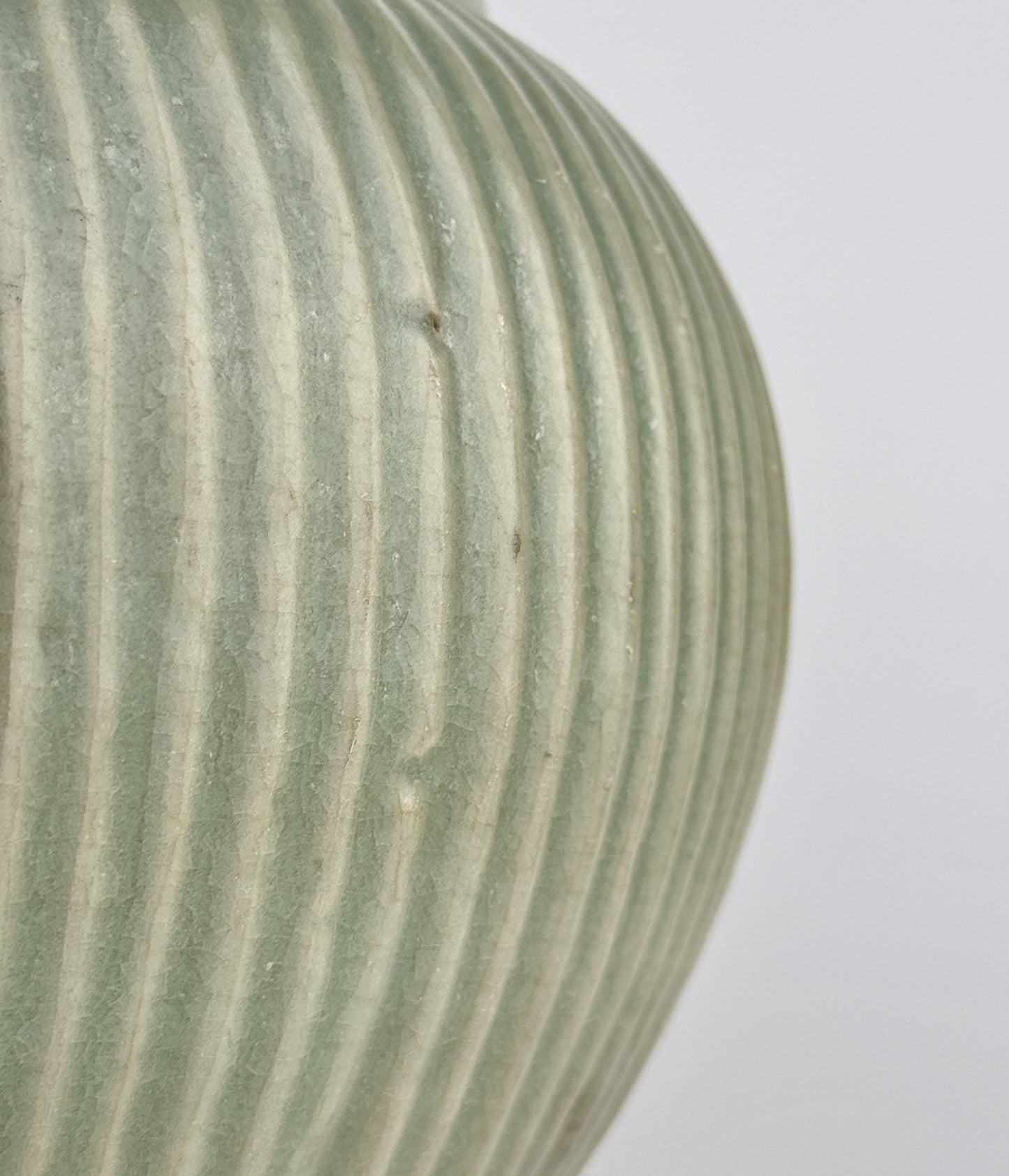 Rare Longquan Celadon 'Hundred Rib' Jar, Song Dynasty