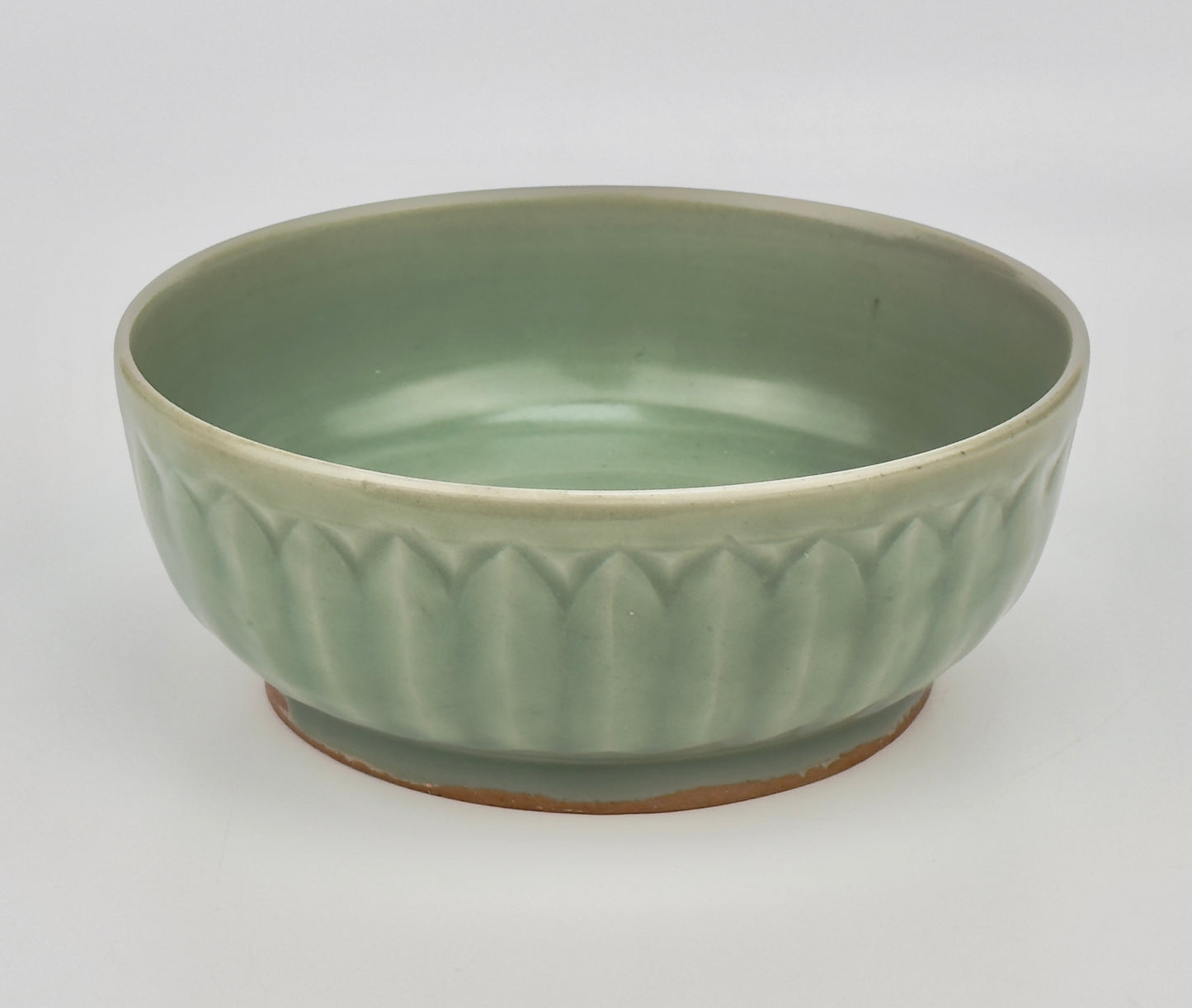 Lotus Petal 'Longquan' Celadon Bowl, Ming dynasty