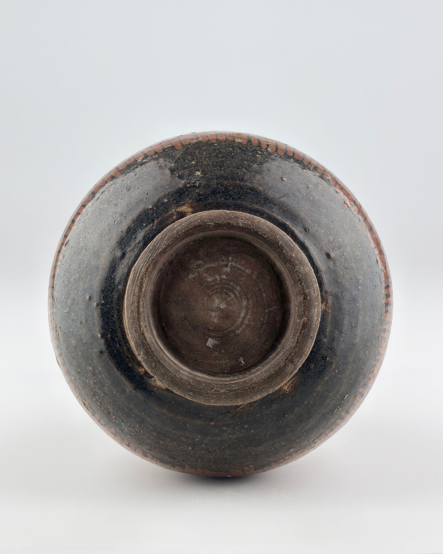 BLACK-GLAZED RUSSET-PAINTED BOTTLE VASE, SONG DYNASTY