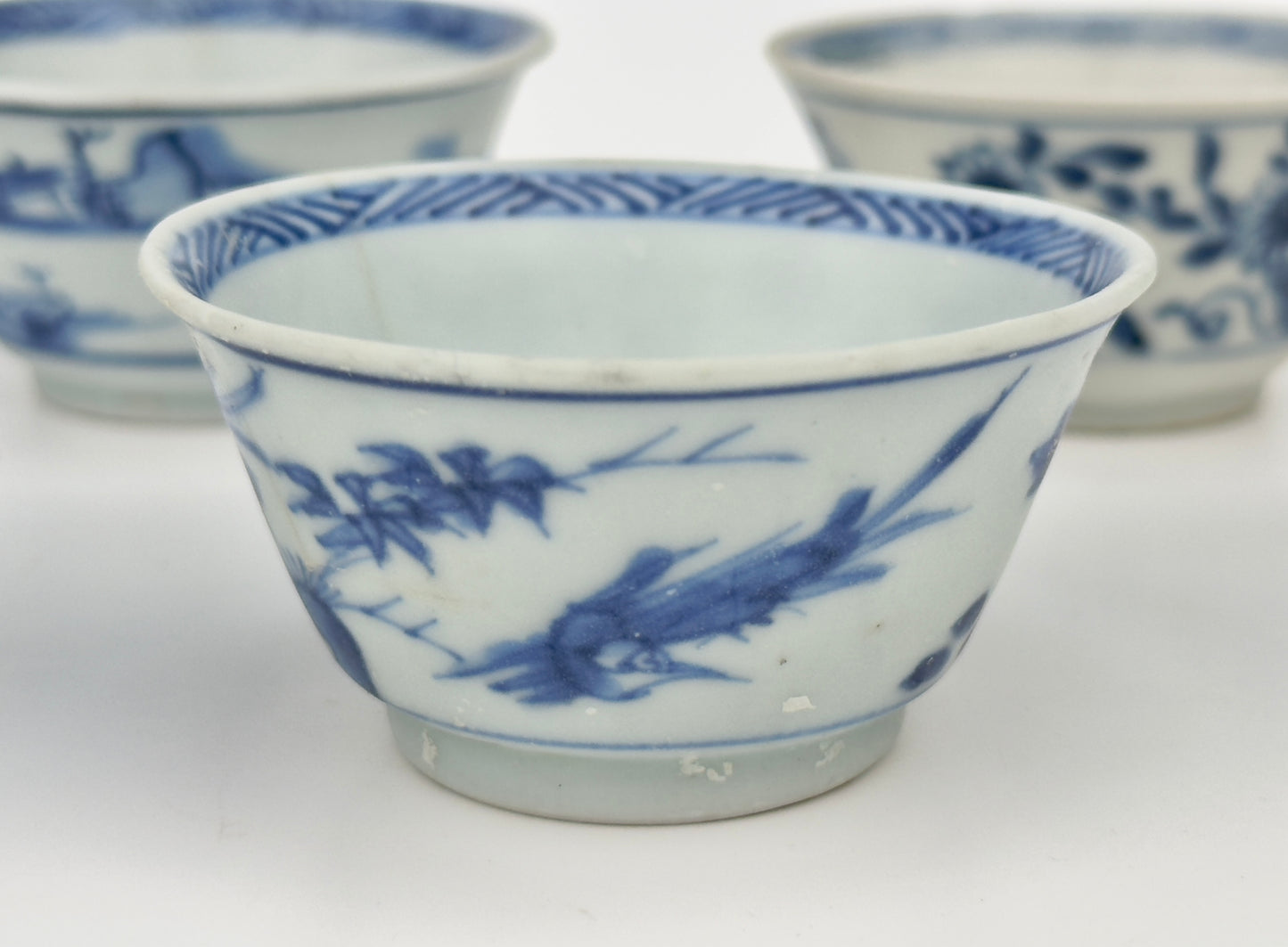 CHINOISERIE TEABOWL SET CIRCA 1725, QING DYNASTY, YONGZHENG REIGN