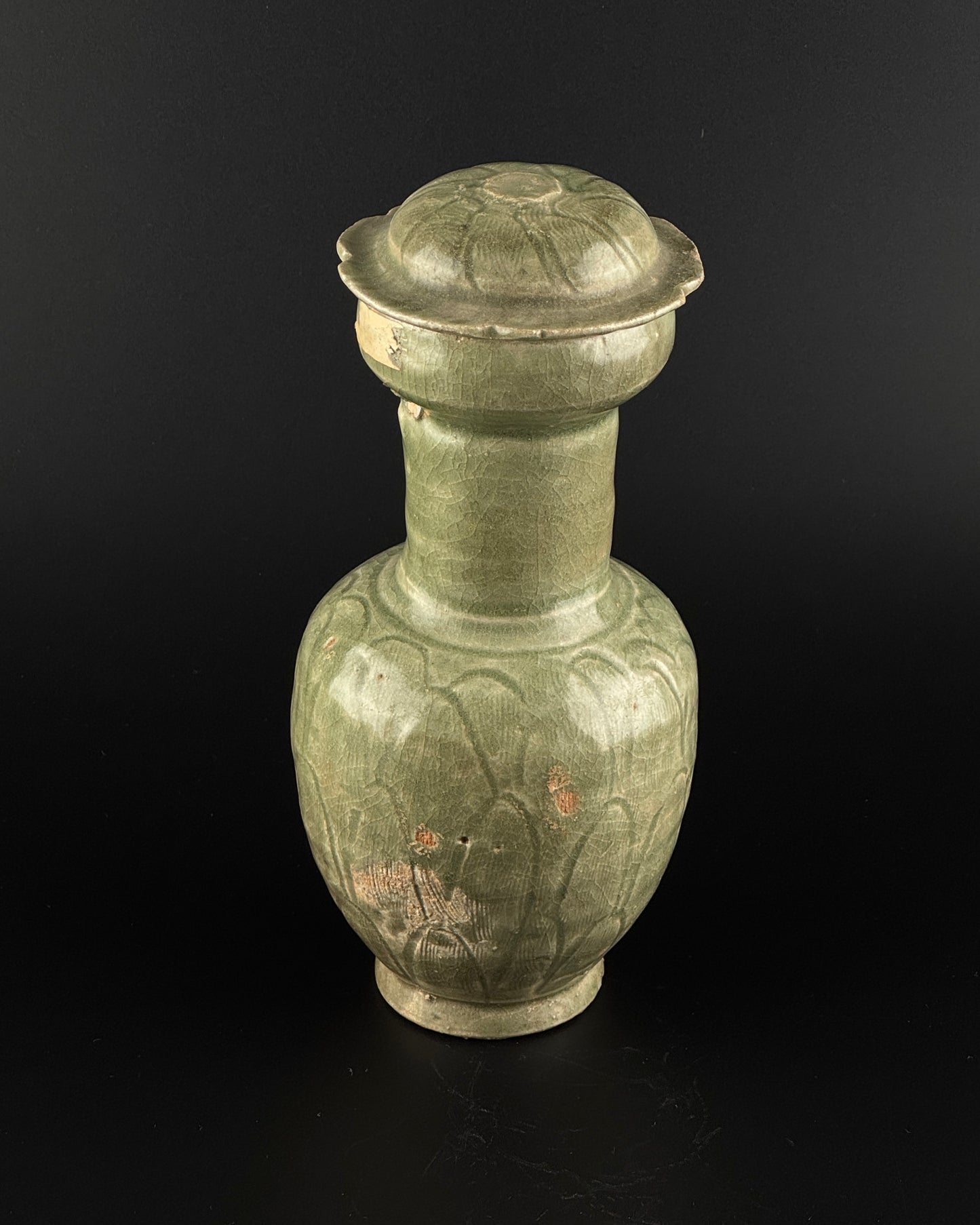 LONGQUAN CELADON 'LOTUS PETAL' JAR AND COVER, NORTHERN SONG DYNASTY(11th-12th century)