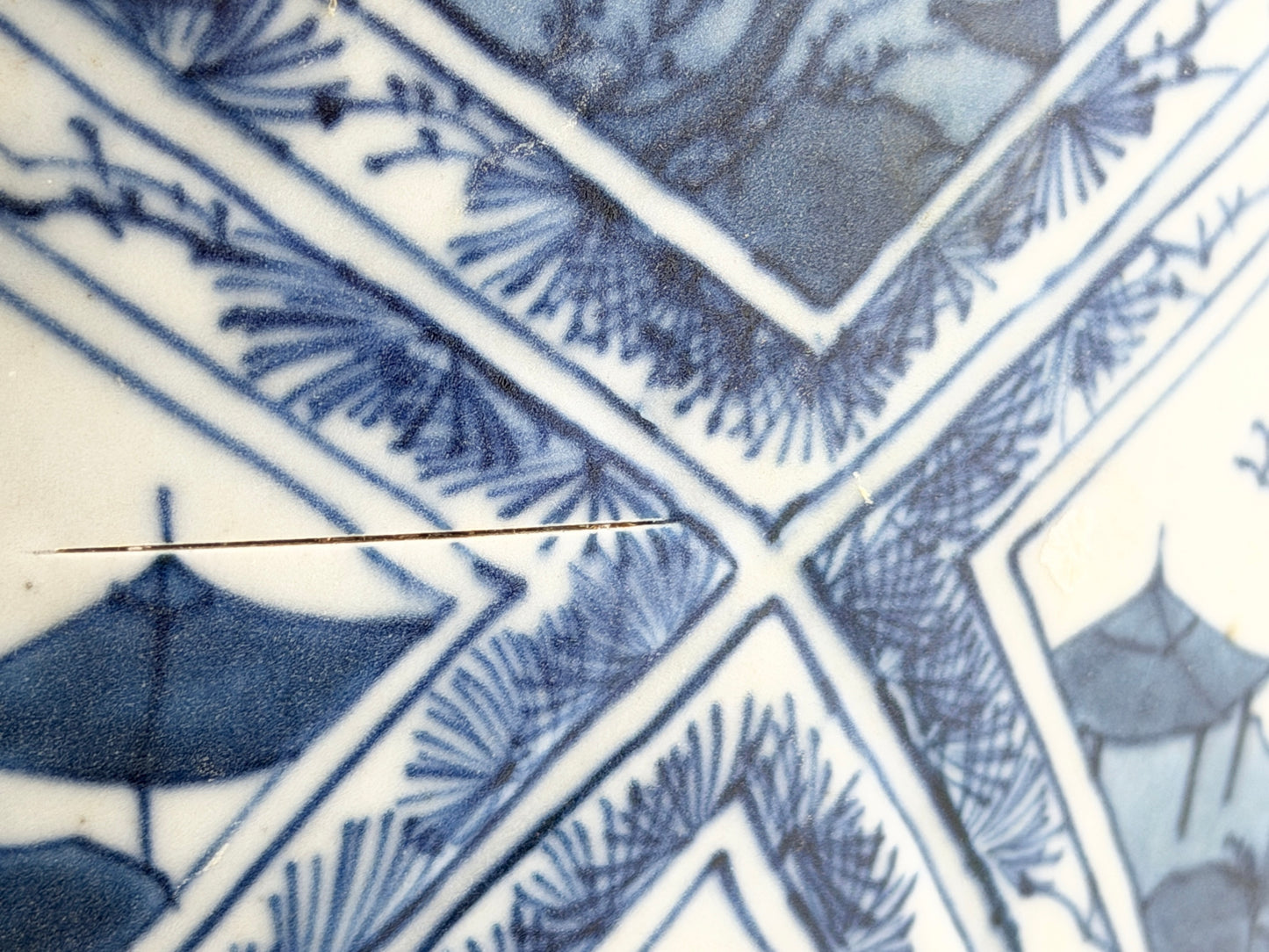 LARGE RARE 'RIVERSCAPE' BALUSTER VASE, QING DYNASTY, KANGXI, CIRCA 1690