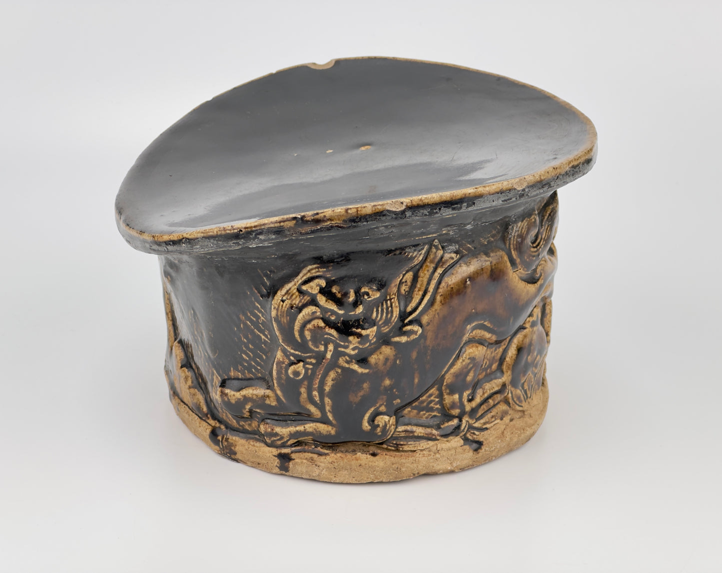 Black-glazed Lion Pillow, Northern Song-Jin Dynasty