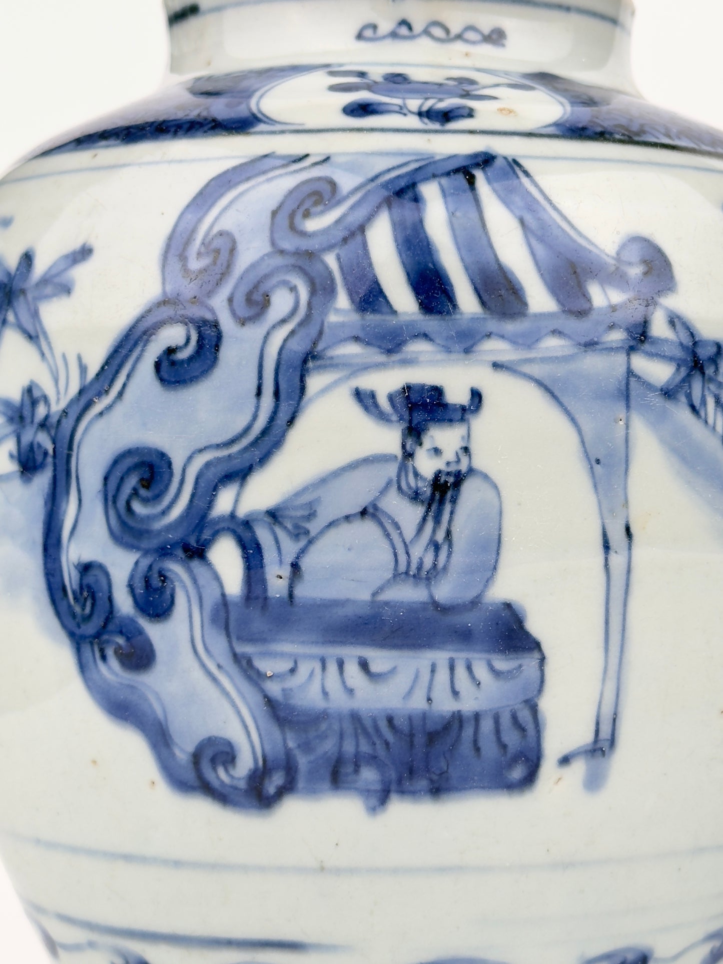 Two Chinese blue and white jars, painted with eight figures in a garden, marked on the bottom with a sitting rabbit(blue hare), Transitional period(Late Ming dynasty)