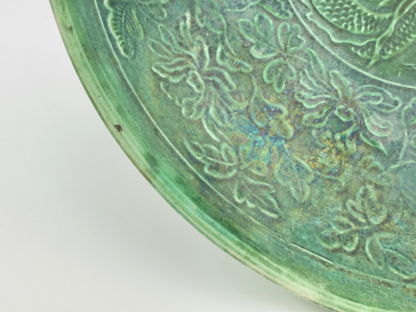 Rare Dingyao Green-Glazed Dragon Dish, Liao-Song Dynasty