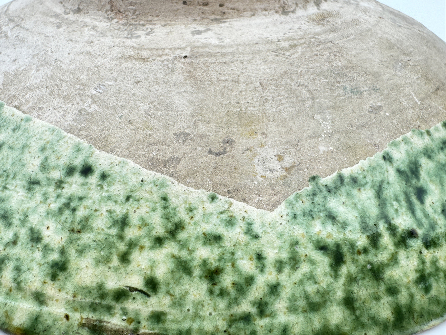 SANCAI-GLAZED ‘FLORAL’ DISH, LIAO DYNASTY(916-1125)