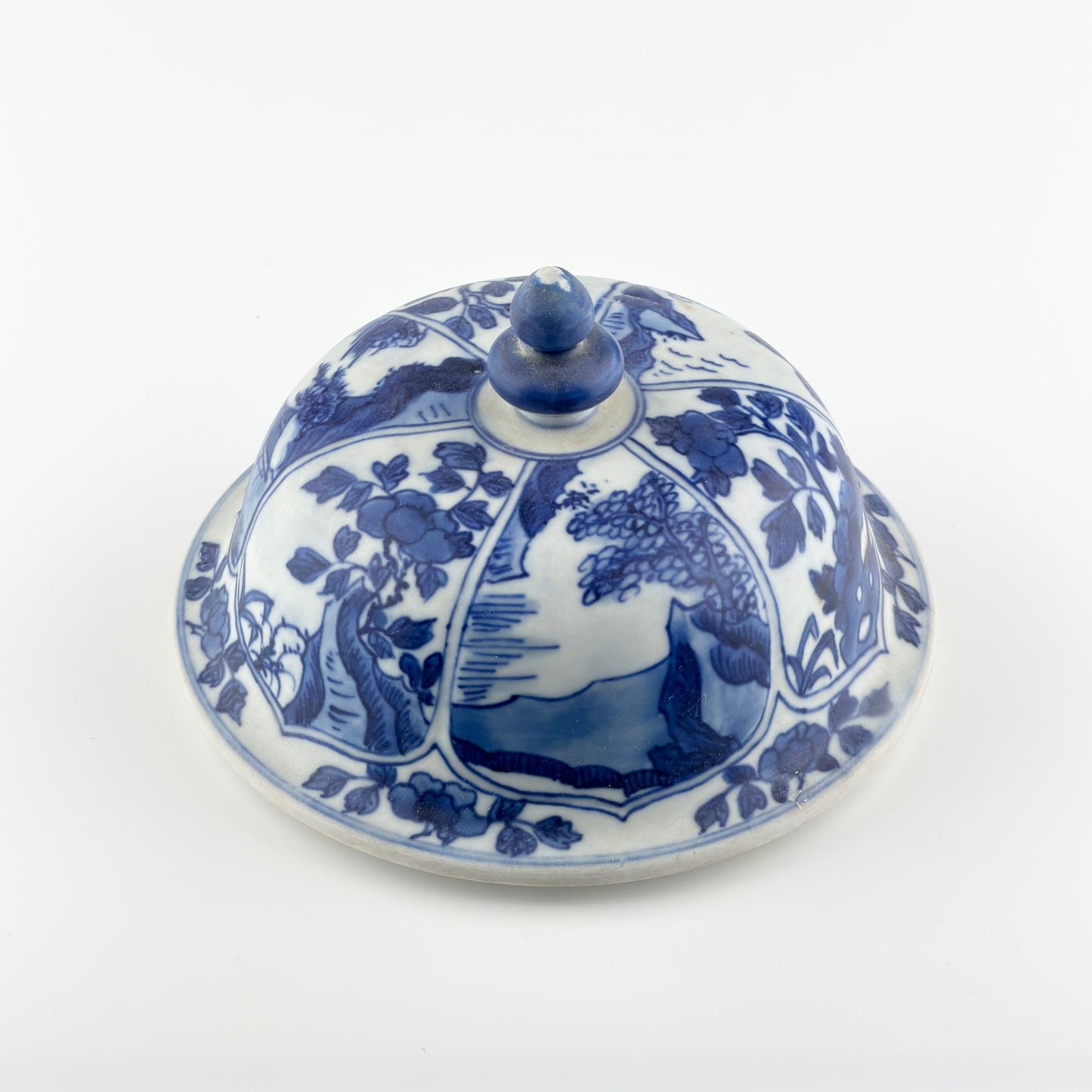 LARGE RARE BLUE AND WHITE BALUSTER VASE, QING DYNASTY, KANGXI, CIRCA 1690