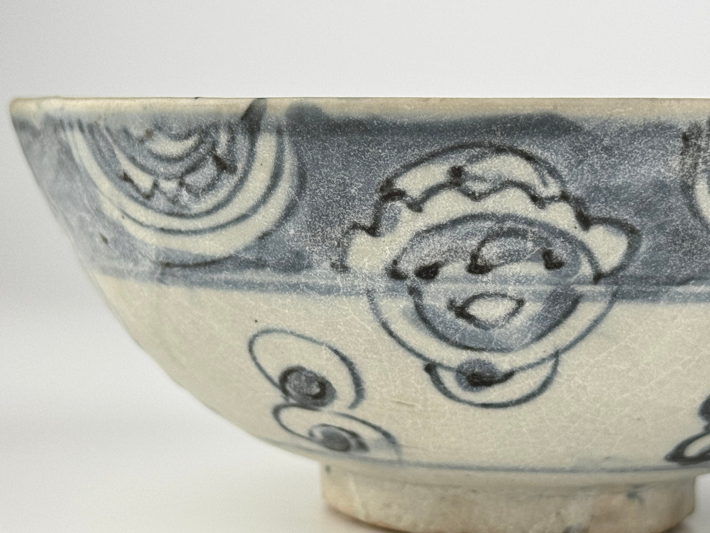 Pair of Bowls from Shipwreck, Late Ming Era(16-17th century)