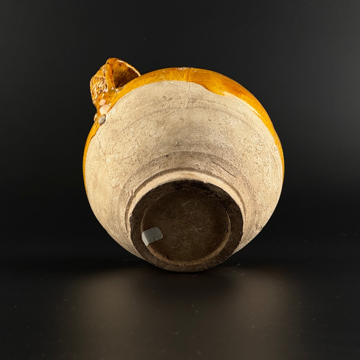 AMBER-GLAZED POTTERY EWER, TANG-LIAO DYNASTY (7-12TH CENTURY)