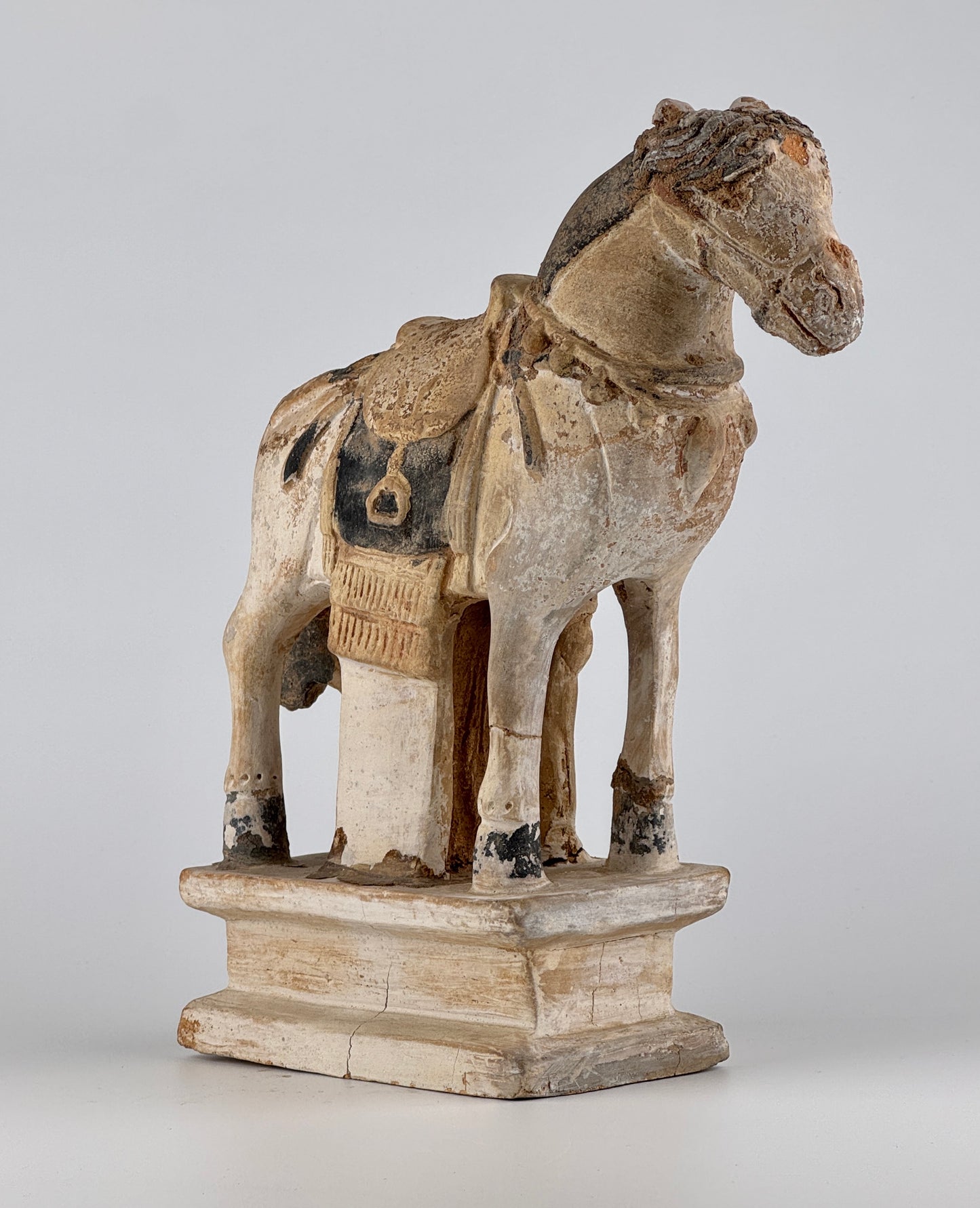 Ming Period Large Pottery Horse with Saddle (15-16th Century)