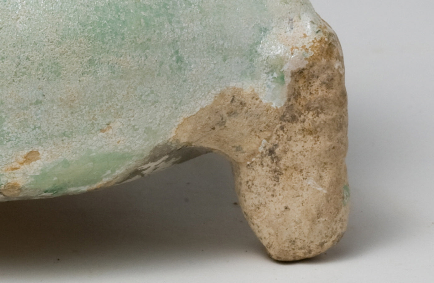 Green-Glazed Tripod, Han Dynasty