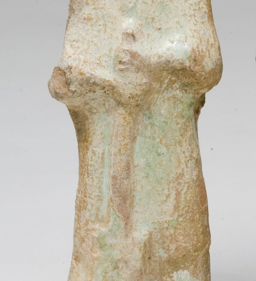 Two Green Glazed Figures Holding Pitchpork, Han dynasty