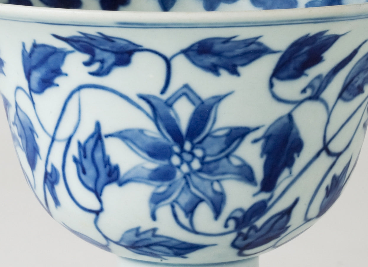 Ming-style blue and white with Floral stembowl, Mark of Xuande, Period of Qing dynasty