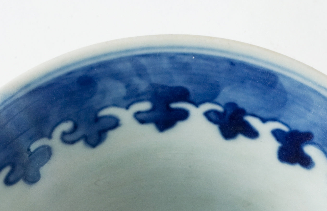 Ming-style blue and white with Floral stembowl, Mark of Xuande, Period of Qing dynasty