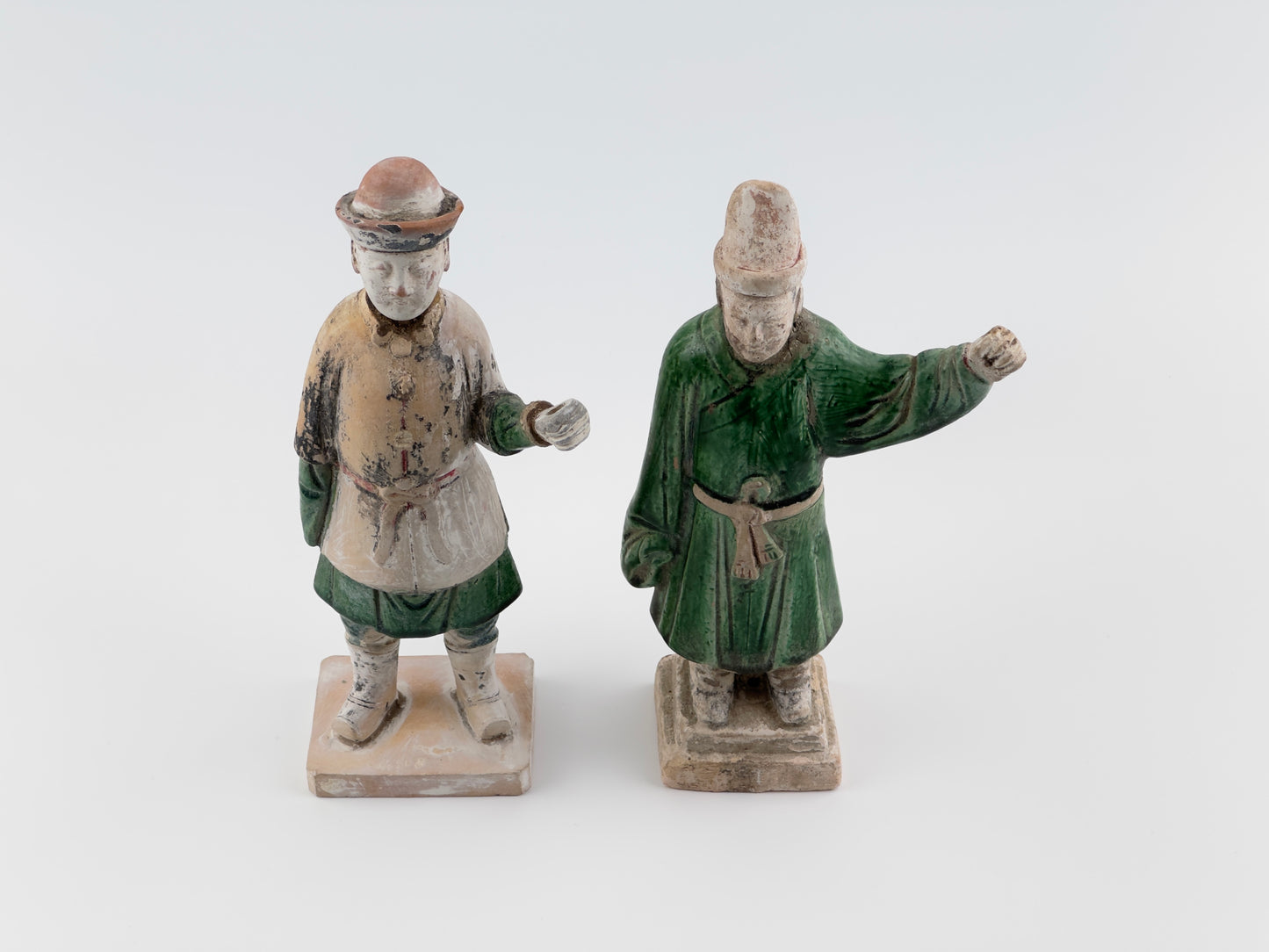 Two Figures of Attendants, Ming Period(1368-1644)