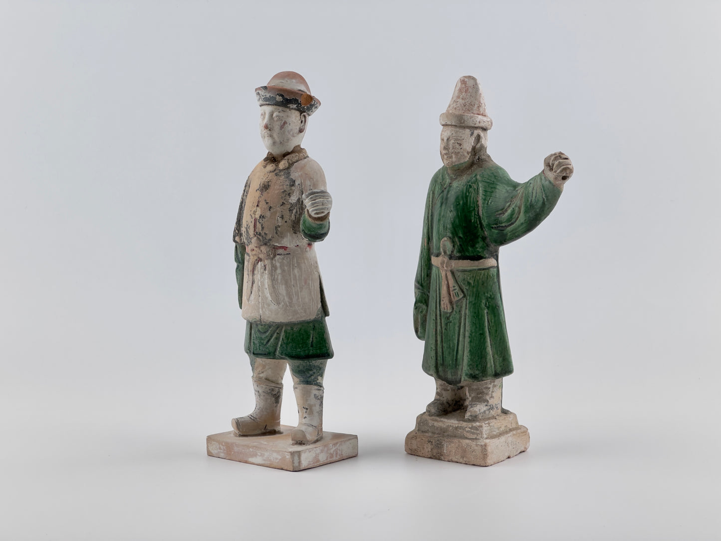 Two Figures of Attendants, Ming Period(1368-1644)