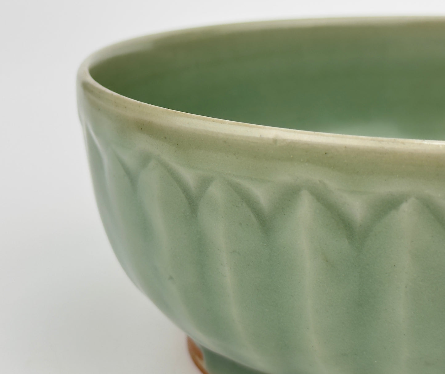 Lotus Petal 'Longquan' Celadon Bowl, Ming dynasty