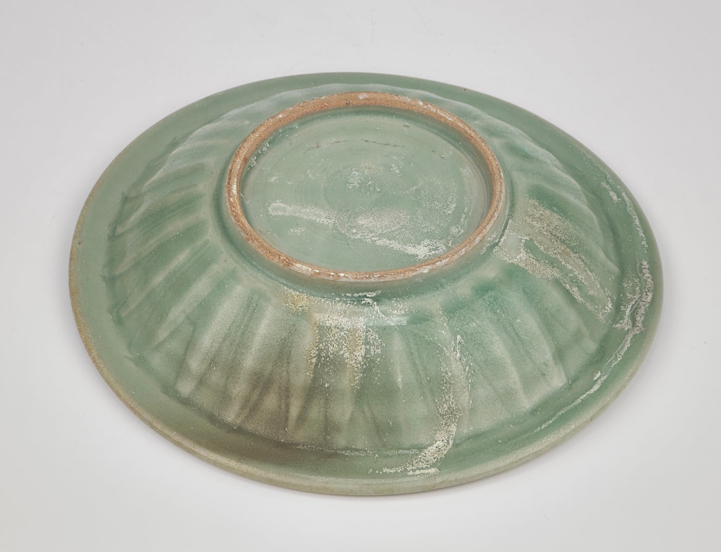 SMALL LONGQUAN CELADON 'TWIN FISH' DISH, SOUTHERN SONG DYNASTY